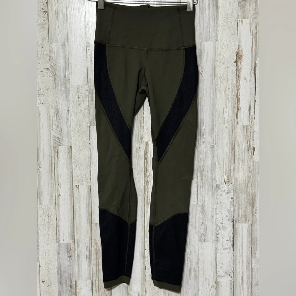 Lululemon‎ Leggings Size 2